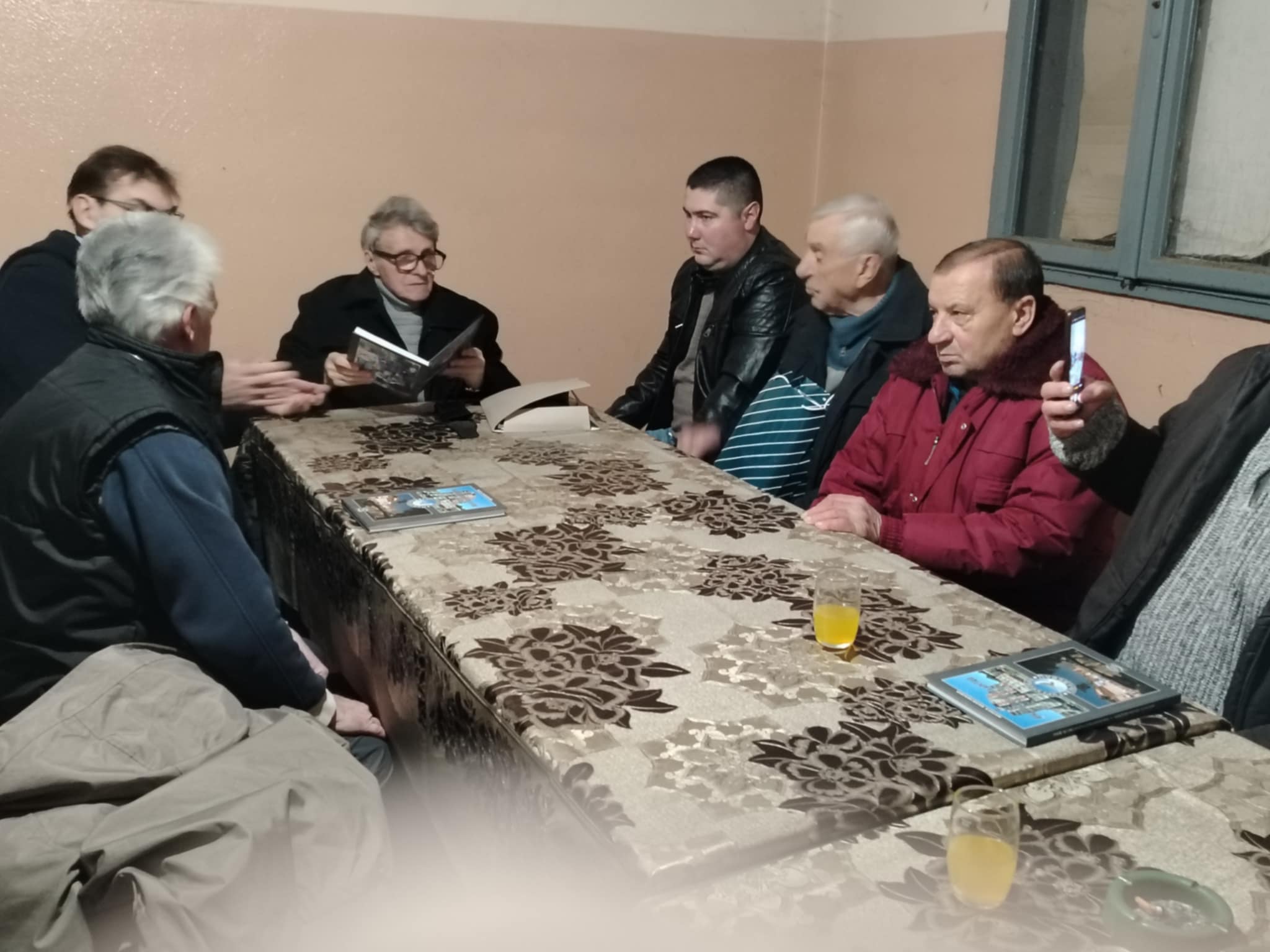 Потомцима страдалих рудара на поклон књига „Књажевачко рударство 20 века“, аутора Милана Милосављевића