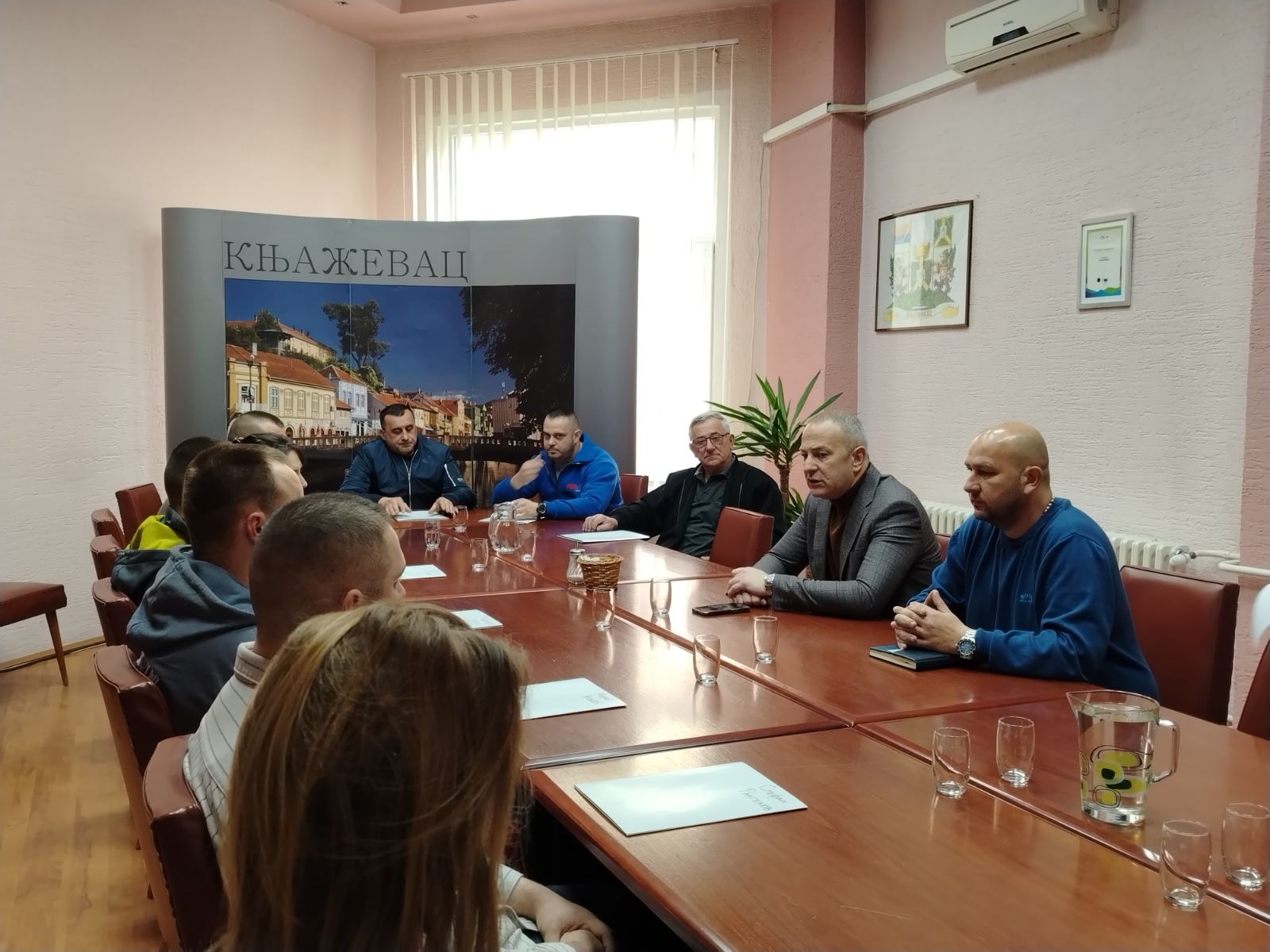 Књажевачки предузетници потписали уговоре о додели бесповратних средстава за подршку развоја привредних активности у сеоским срединама