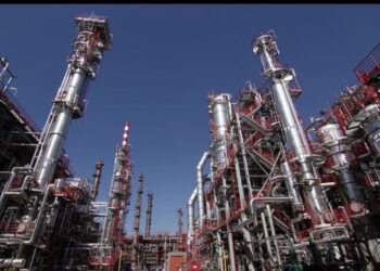 НАФТА КРЕНУЛА КА ПАНЧЕВУ: СЛЕДИ ПОКРЕТАЊЕ ПРОИЗВОДЊЕ ГОРИВА