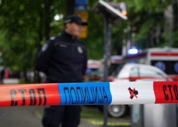 Блокиран цео кварт: Драма у Београду, бачена бомба на локал